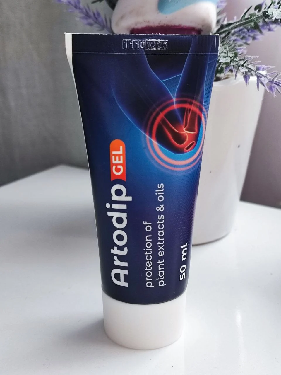 Artodip Gel frasco sobre la mesa – comprar Artodip Gel España